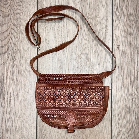 Handbags - Vintage Circa 1990’s Brown Leather Crossbody Bag